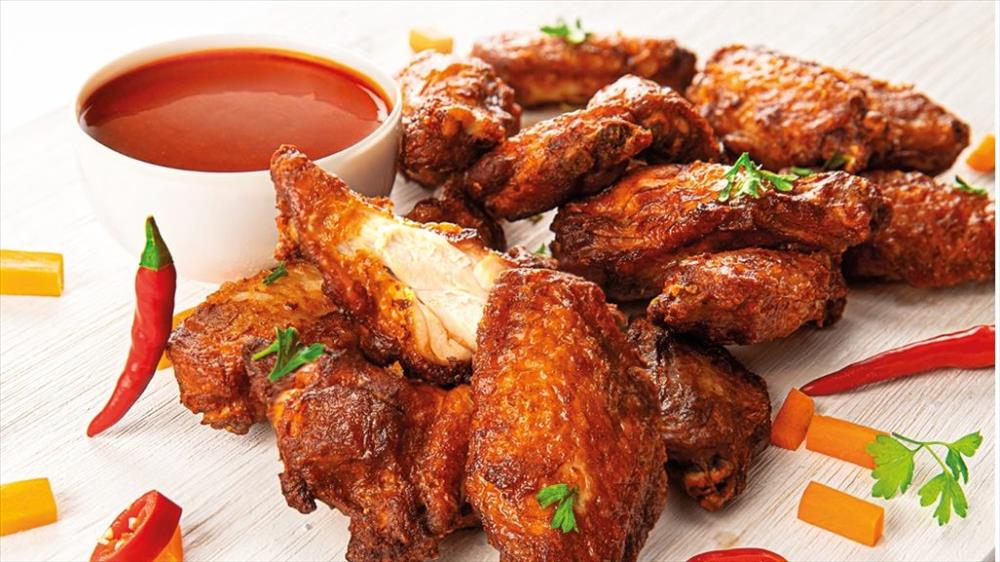 [53181] Farmchix Ailes De Poulet Mariné À La Sauce Bbq Piquante 1Kg
