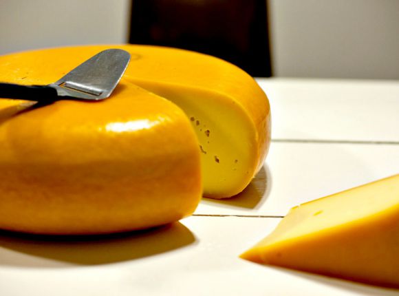 [Z0047] Gouda Amsterdam Jong +/-4Kg Pr/Kg